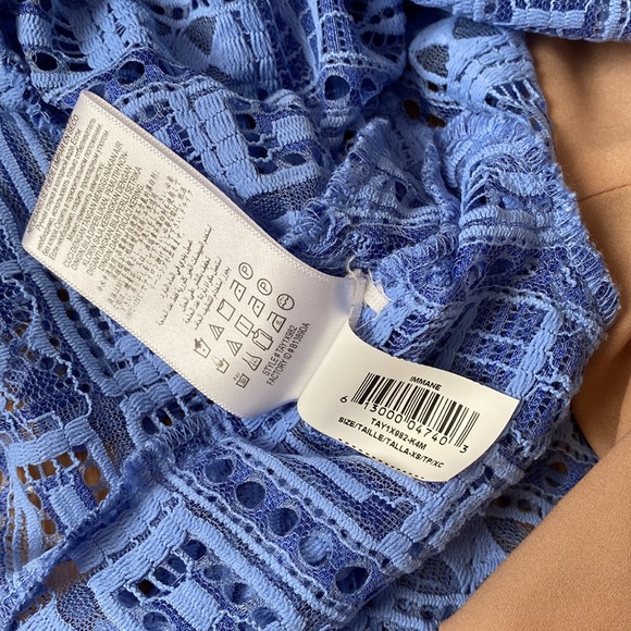 ❤️ BCBG Blue Lace Blouse Top Size XS NWOT - Picture 6 of 9